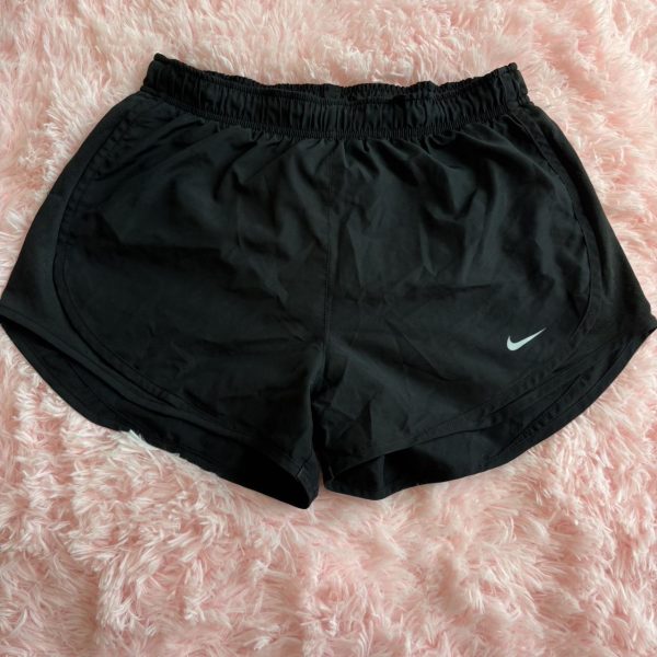 Nike Women's Black Shorts size-S