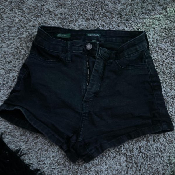 Target Women's Black and Navy Shorts size 0