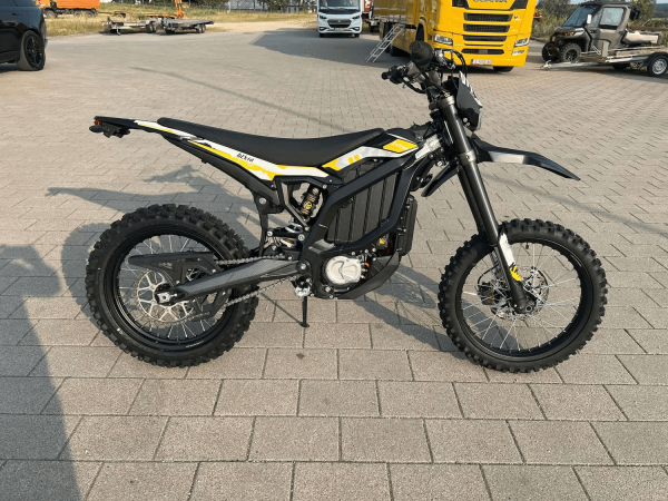 Surron Ultra bee( ultra bee yellow x black colour